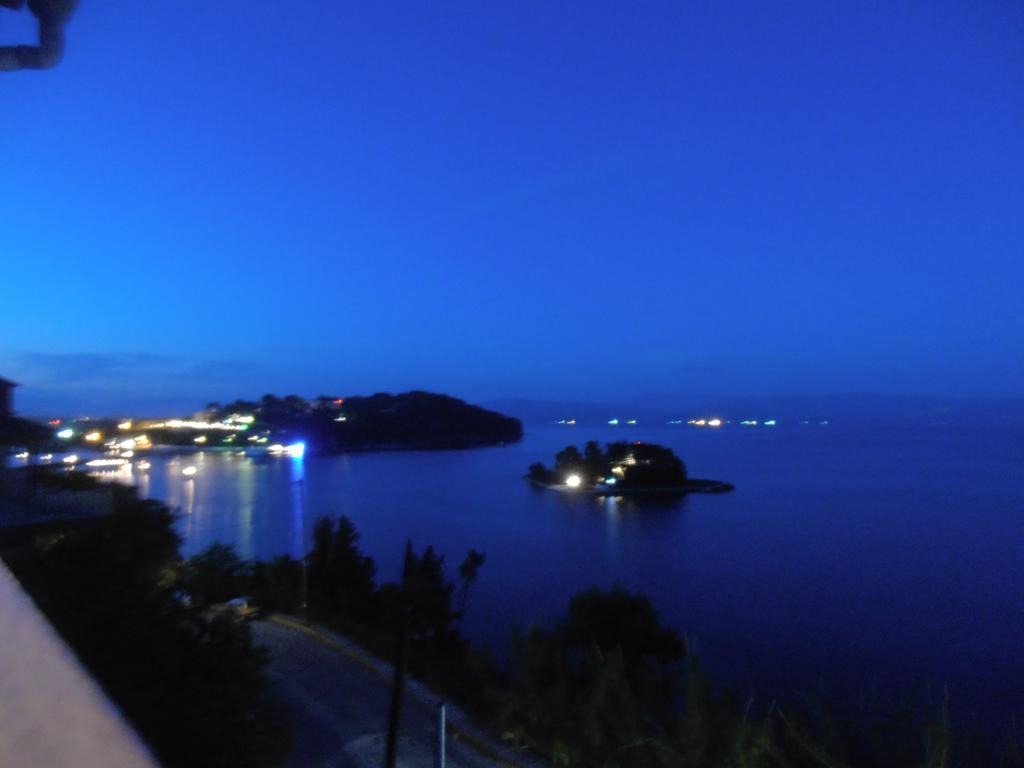 Panorama Lägenhet Perama  Rum bild